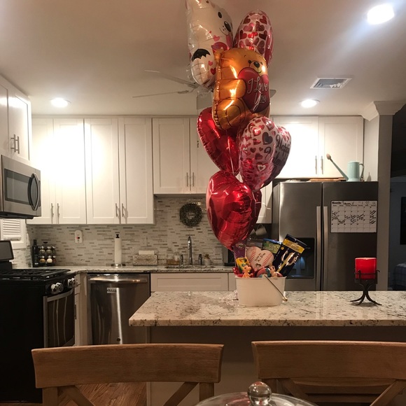 Meet your Posher, Lisa - Picture 1 of 1